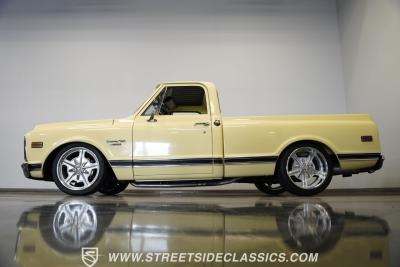 1969 Chevrolet C10 Big Window Restomod