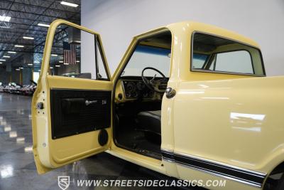 1969 Chevrolet C10 Big Window Restomod