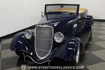 1933 Ford Cabriolet