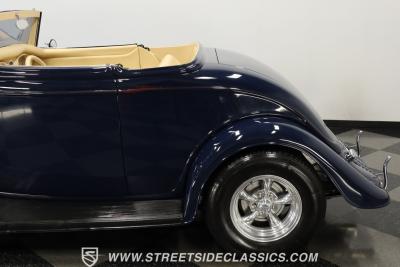 1933 Ford Cabriolet