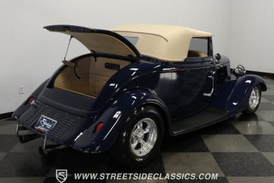 1933 Ford Cabriolet