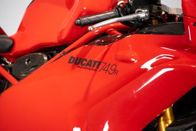 2004 Ducati 749 R