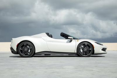 2025 Ferrari 296 GTS