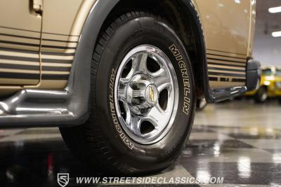 2006 Chevrolet 7 Passenger  Sherrod Conversion Van