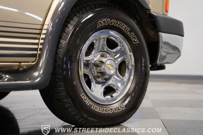 2006 Chevrolet 7 Passenger  Sherrod Conversion Van