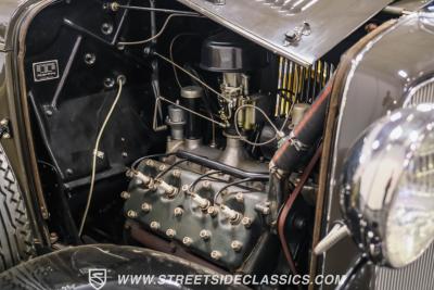 1932 Ford Model 18 V-8 Roadster Deluxe