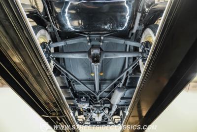 1932 Ford Model 18 V-8 Roadster Deluxe