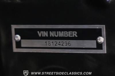 1932 Ford Model 18 V-8 Roadster Deluxe