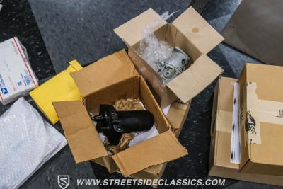 1932 Ford Model 18 V-8 Roadster Deluxe