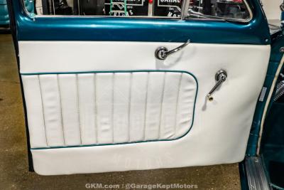 1950 Ford 2 Door Sedan