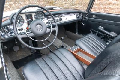 1970 Mercedes - Benz SL 280 Pagode