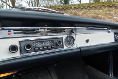 1970 Mercedes - Benz SL 280 Pagode