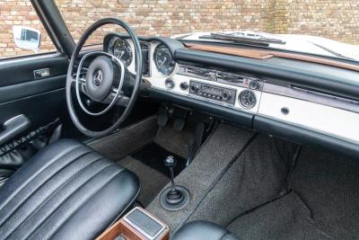 1970 Mercedes - Benz SL 280 Pagode
