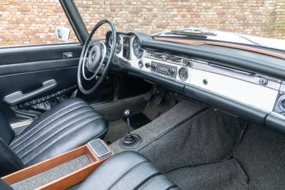 1970 Mercedes - Benz SL 280 Pagode