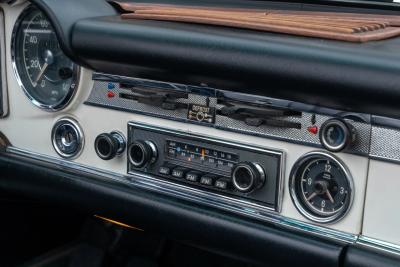 1970 Mercedes - Benz SL 280 Pagode