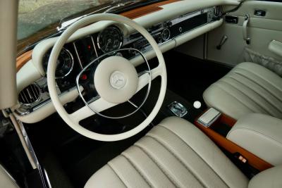 1970 Mercedes - Benz Mercedes Benz 280 SL Pagode &ldquo;MB Datenkarte correct&rdquo;