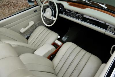 1970 Mercedes - Benz Mercedes Benz 280 SL Pagode &ldquo;MB Datenkarte correct&rdquo;