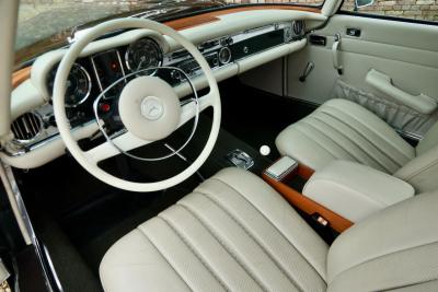 1970 Mercedes - Benz Mercedes Benz 280 SL Pagode &ldquo;MB Datenkarte correct&rdquo;