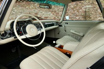 1970 Mercedes - Benz Mercedes Benz 280 SL Pagode &ldquo;MB Datenkarte correct&rdquo;