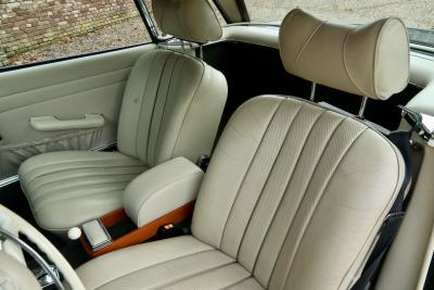 1970 Mercedes - Benz Mercedes Benz 280 SL Pagode &ldquo;MB Datenkarte correct&rdquo;