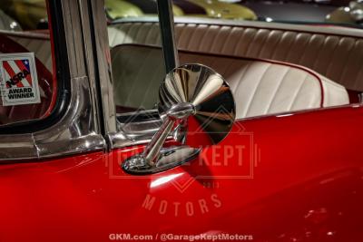 1957 Pontiac Chieftain