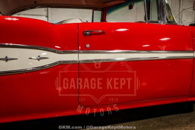 1957 Pontiac Chieftain