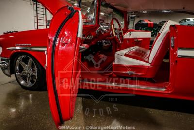 1957 Pontiac Chieftain