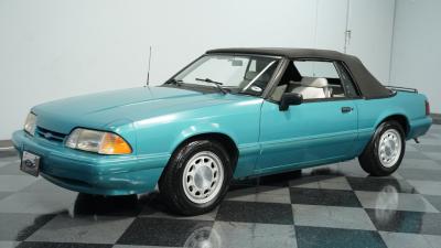 1992 Ford Mustang LX Convertible