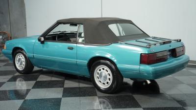 1992 Ford Mustang LX Convertible