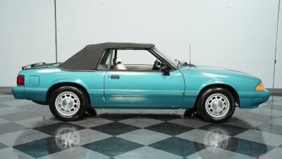 1992 Ford Mustang LX Convertible