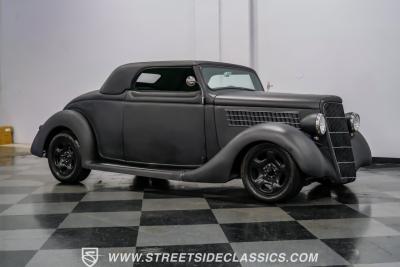 1935 Ford Cabriolet Restomod
