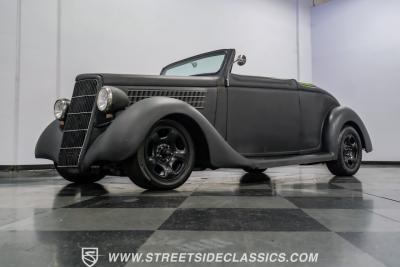 1935 Ford Cabriolet Restomod