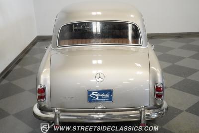 1958 Mercedes - Benz 219