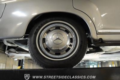 1958 Mercedes - Benz 219