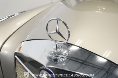1958 Mercedes - Benz 219