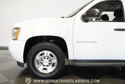 2011 Chevrolet Suburban 2500 4X4