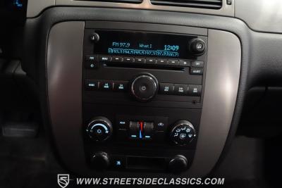 2011 Chevrolet Suburban 2500 4X4