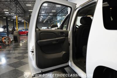 2011 Chevrolet Suburban 2500 4X4