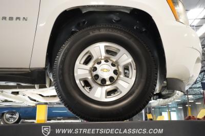 2011 Chevrolet Suburban 2500 4X4