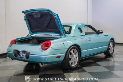 2002 Ford Thunderbird