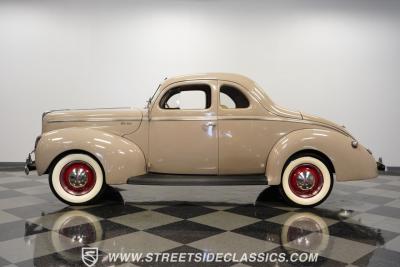 1940 Ford Deluxe Business Coupe