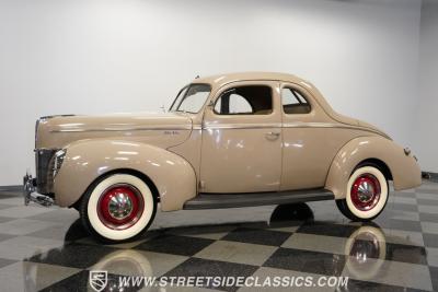 1940 Ford Deluxe Business Coupe