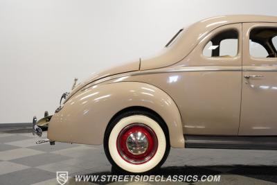 1940 Ford Deluxe Business Coupe