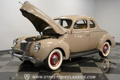 1940 Ford Deluxe Business Coupe