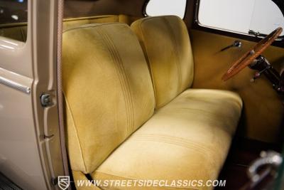 1940 Ford Deluxe Business Coupe