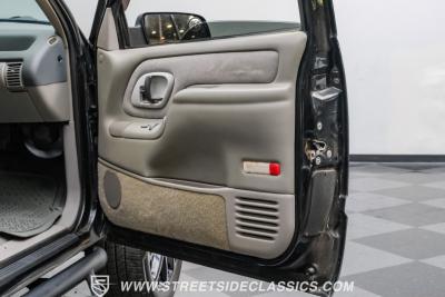 1995 Chevrolet Tahoe Z71 4X4 Restomod