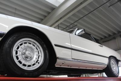 1977 Mercedes - Benz Mercedes Benz 280 SL &ldquo;Classicweiss&rdquo;