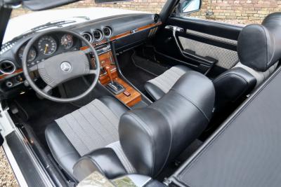 1977 Mercedes - Benz Mercedes Benz 280 SL &ldquo;Classicweiss&rdquo;