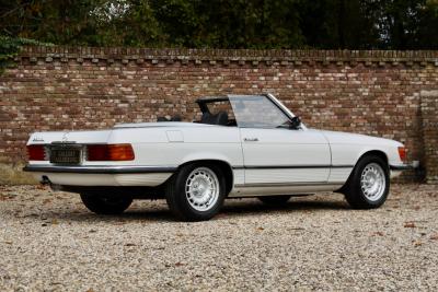 1977 Mercedes - Benz Mercedes Benz 280 SL &ldquo;Classicweiss&rdquo;