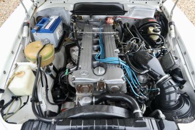 1977 Mercedes - Benz Mercedes Benz 280 SL &ldquo;Classicweiss&rdquo;